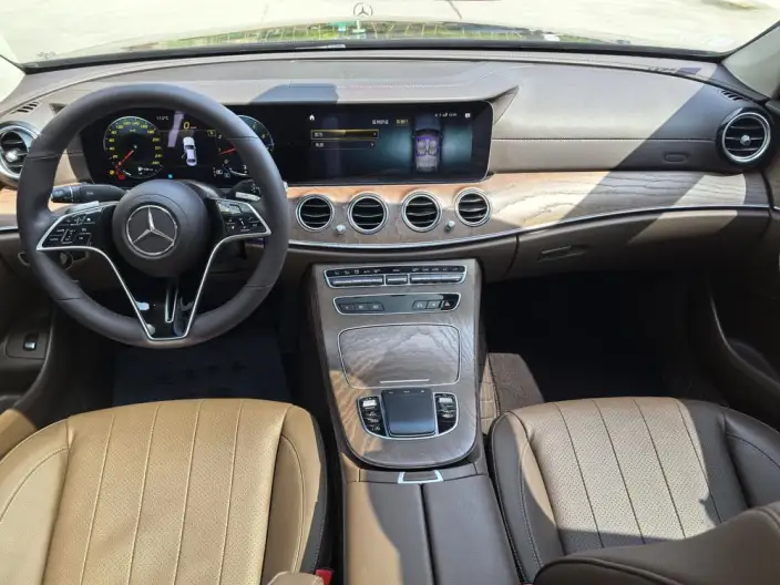 Mercedes-Benz E-Class 2022 Model E 300 L Fashion Model sedan – фото 10