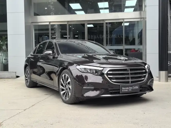 Mercedes-Benz E-Class 2024 Model E 300 L Luxury Model sedan – фото 3