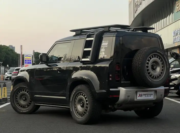 Land Rover Defender 2022 Model 90 P400 XS – фото 5