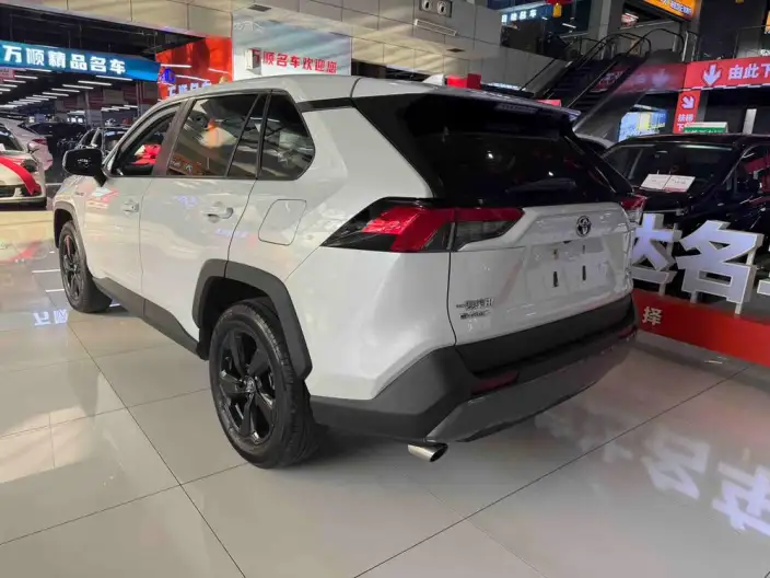 Toyota RAV4 2022 Model Hybrid 2.5L CVT 4WD Elite PLUS Edition – фото 4