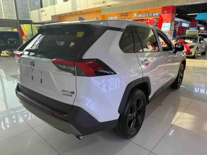 Toyota RAV4 2022 Model Hybrid 2.5L CVT 4WD Elite PLUS Edition – фото 6