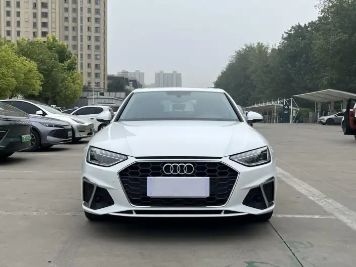 Audi A4 L 2022 Model 40 TFSI Fashion Dynamic Model – фото 2
