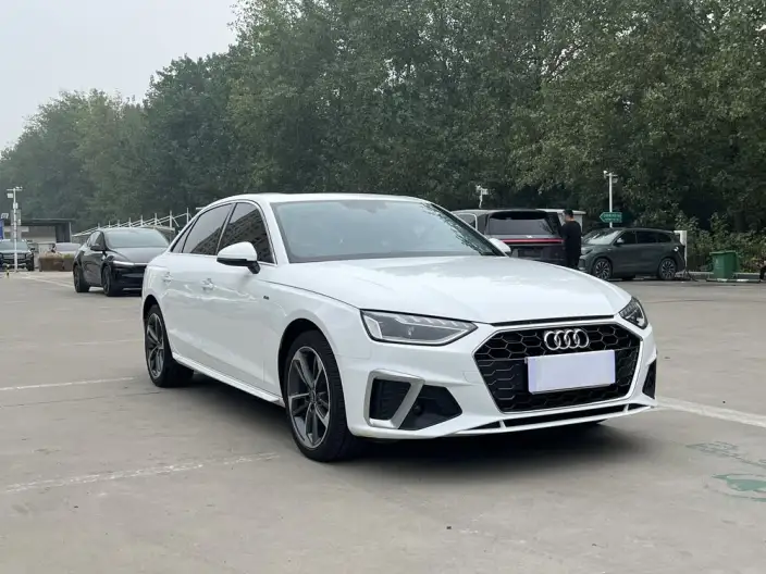 Audi A4 L 2022 Model 40 TFSI Fashion Dynamic Model – фото 3