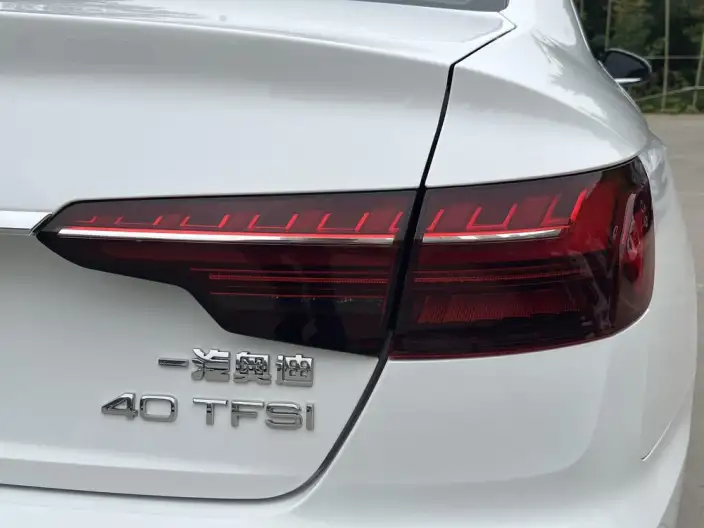 Audi A4 L 2022 Model 40 TFSI Fashion Dynamic Model – фото 9