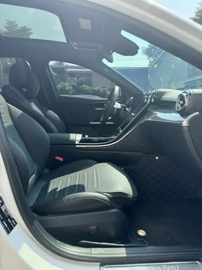Mercedes-Benz C-Class 2024 Model C 260 L Sports Edition – фото 9
