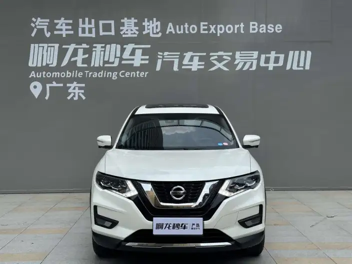 Nissan X-Trail 2023 Model Classic Edition 2.0L 2WD Smart Connect Premium