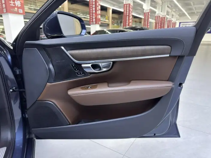Volvo S90 2023 Model B5 Smart Range Deluxe Edition – фото 8