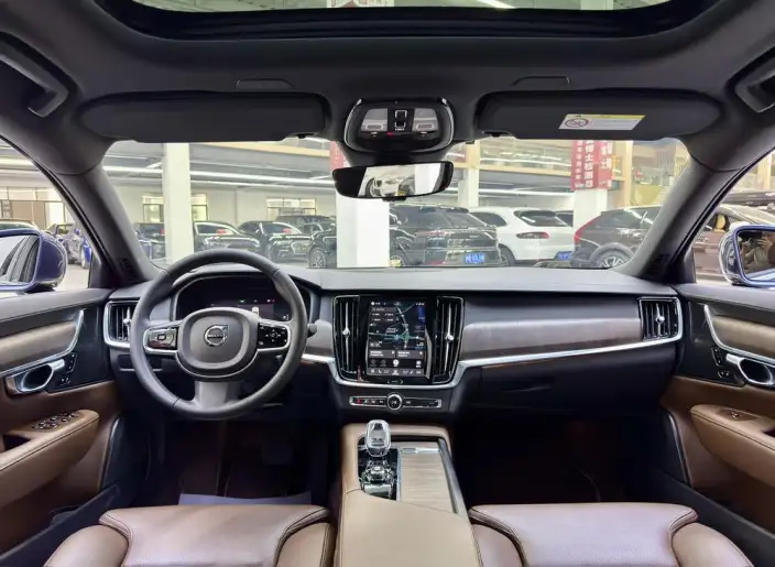Volvo S90 2023 Model B5 Smart Range Deluxe Edition – фото 9