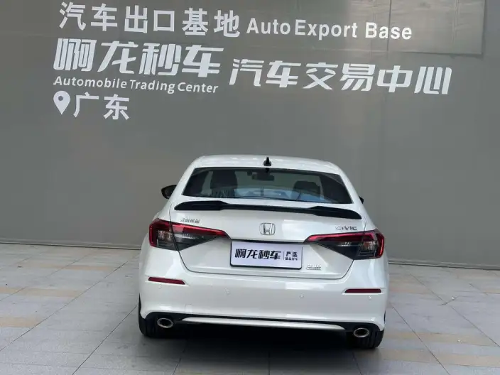 Honda Civic 2022 Model 240TURBO CVT Combustion Edition – фото 4