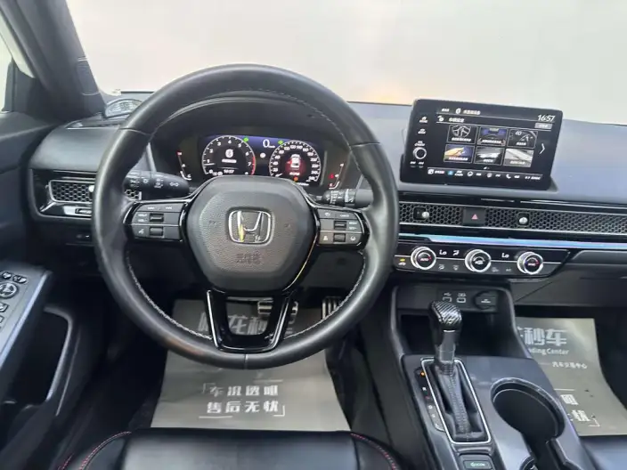 Honda Civic 2022 Model 240TURBO CVT Combustion Edition – фото 9