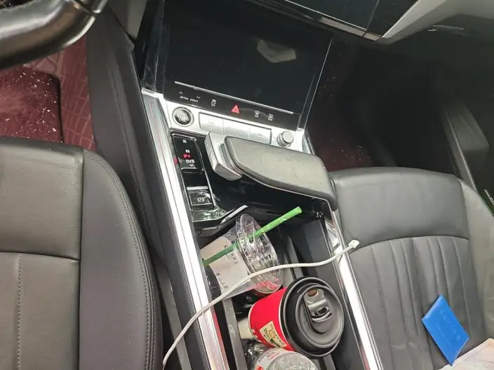 AUDI e-tron Sportback Imported 2021 Model 55 quattro Luxury Model – фото 9