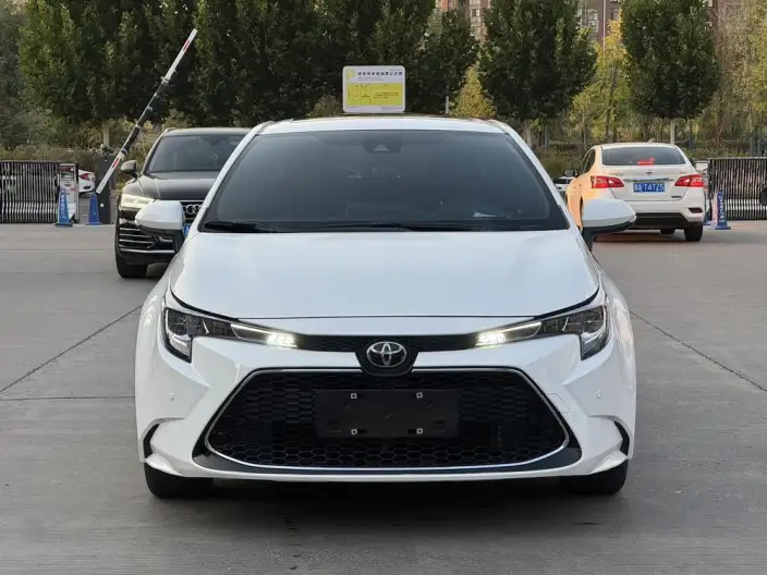 Toyota Levin 2022 Model 185T CVT Deluxe Edition – фото 2