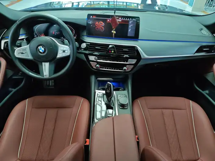 BMW 5 Series 2023 Model 530Li Leading Model M Sports Set – фото 7