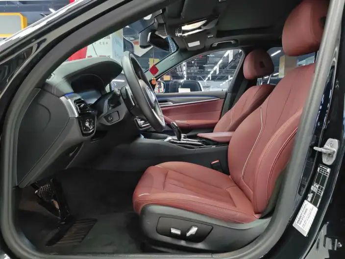 BMW 5 Series 2023 Model 530Li Leading Model M Sports Set – фото 8