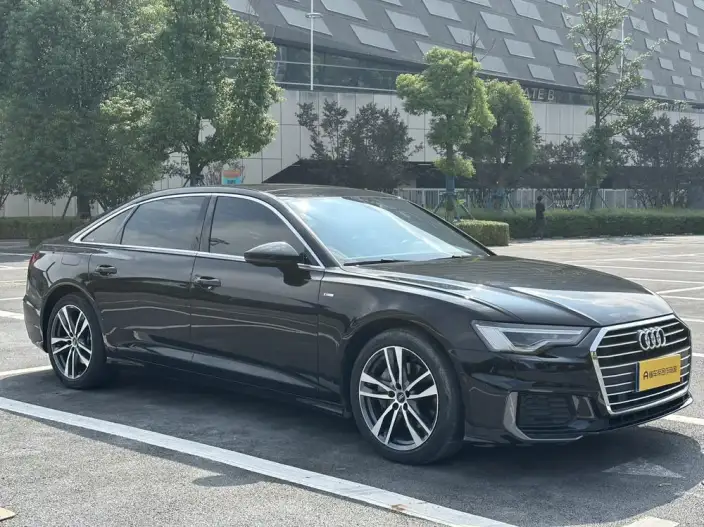 Audi A6L 2022 Model 40 TFSI Luxury Dynamic Model – фото 3