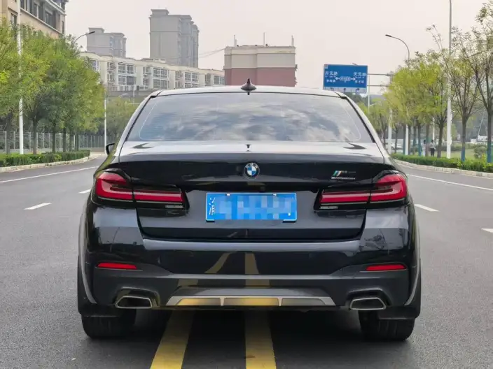 BMW 5 Series 2021 Model 530Li Exclusive Model M Sports Set – фото 6
