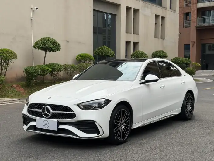 Mercedes-Benz C-Class 2024 Model Facelift II C 260 L Sports Edition – фото 1