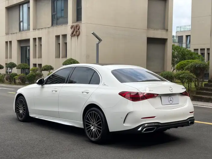 Mercedes-Benz C-Class 2024 Model Facelift II C 260 L Sports Edition – фото 4