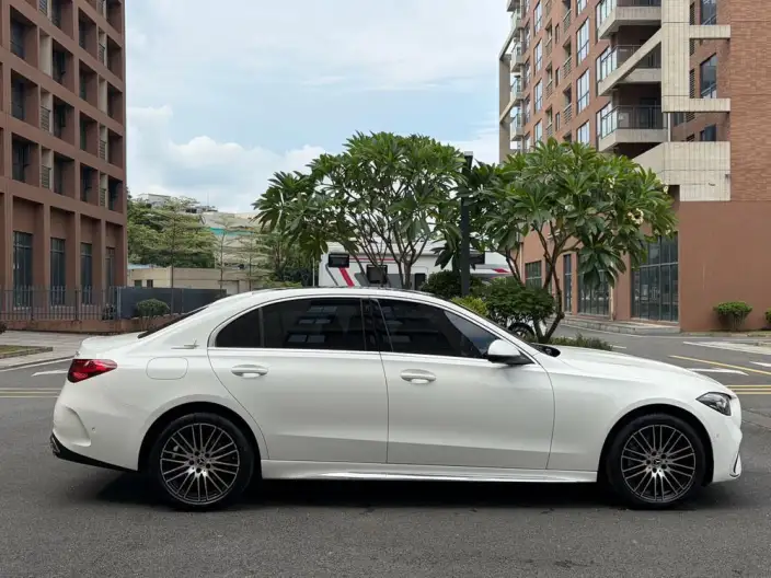 Mercedes-Benz C-Class 2024 Model Facelift II C 260 L Sports Edition – фото 7
