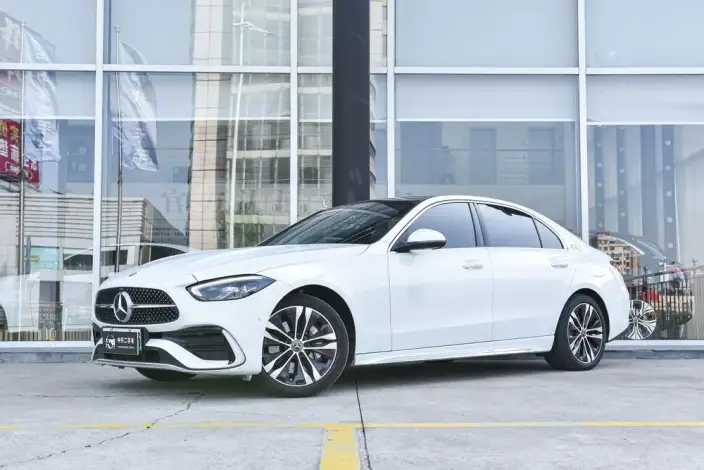 Mercedes-Benz C-Class PHEV 2023 Model C 350 eL – фото 1