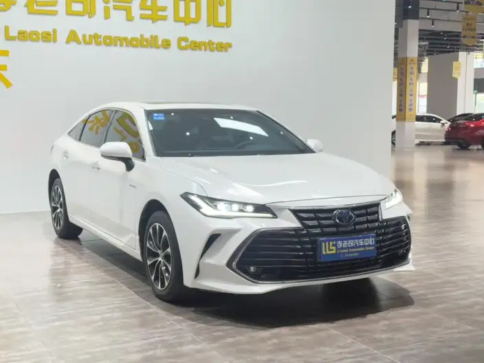 Toyota Avalon 2022 Model Hybrid 2.5L Deluxe Edition – фото 3