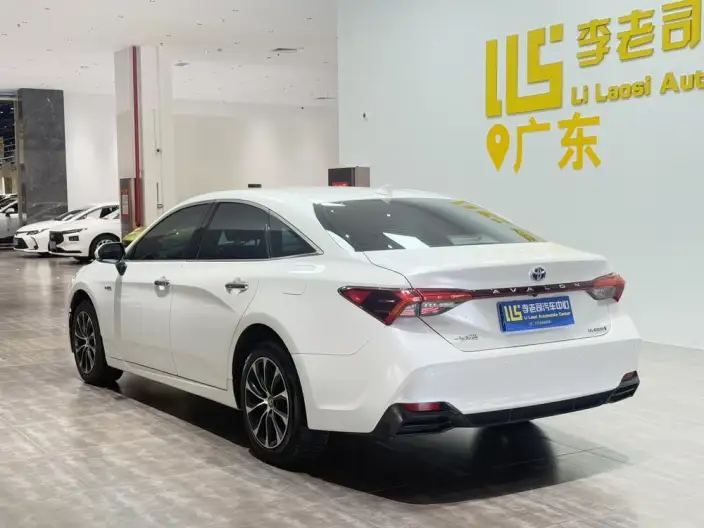 Toyota Avalon 2022 Model Hybrid 2.5L Deluxe Edition – фото 5