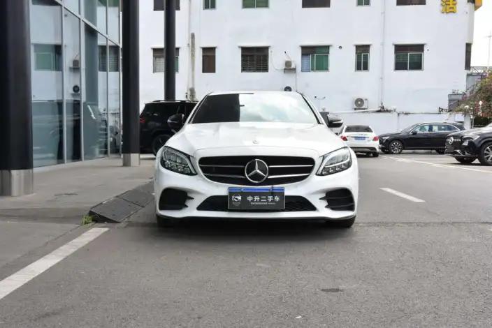 Mercedes-Benz C-Class 2020 Model C 260 Sports Edition – фото 2