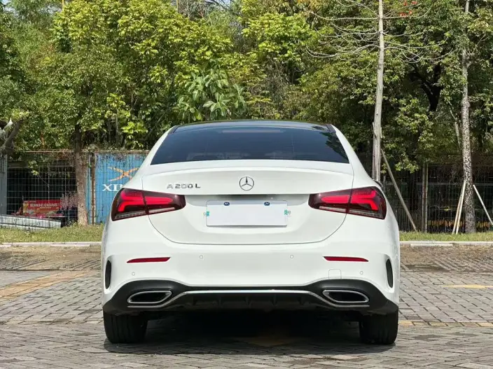 Mercedes-Benz A-class 2022 Model Facelift II A 200 L Sports sedan Fashion Edition – фото 6