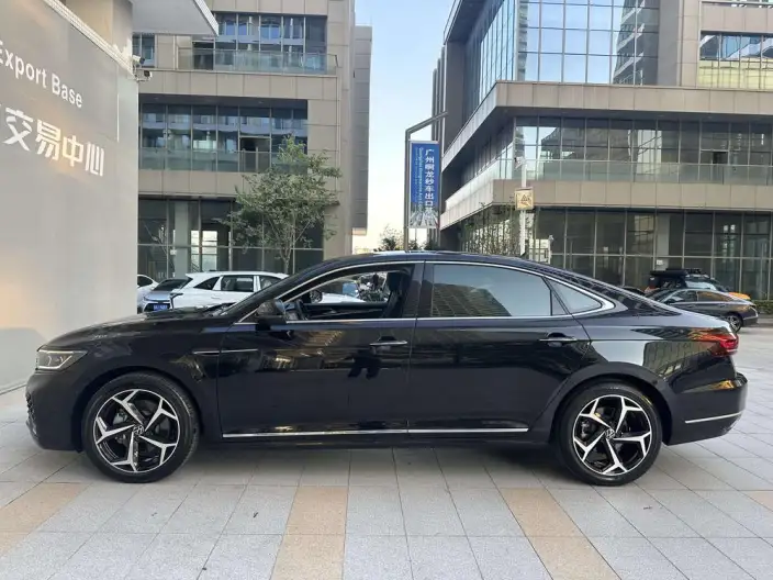 Volkswagen Passat 2023 Model Facelift 330TSI Starry sky Deluxe Edition – фото 3