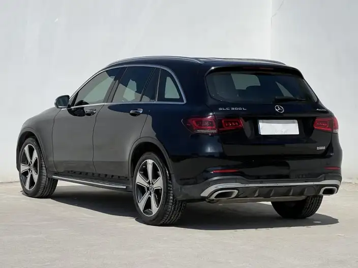 Mercedes-Benz GLC 2020 Model GLC 300 L 4MATIC Luxury Model – фото 4