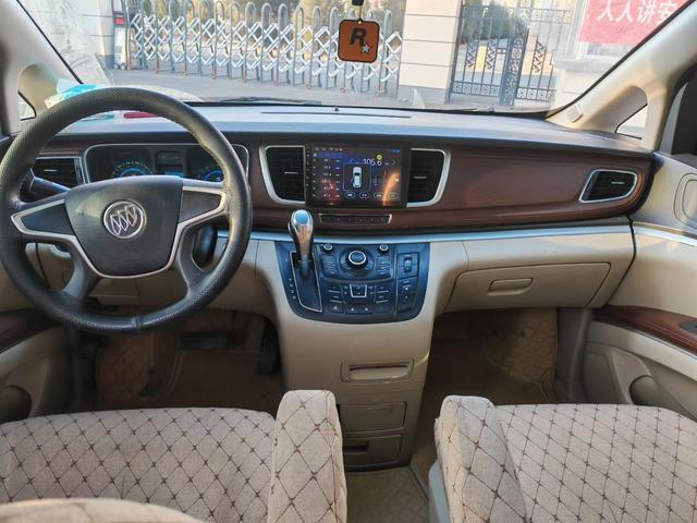 Buick GL8 2015 2.4L Luxury Business Premium – фото 5