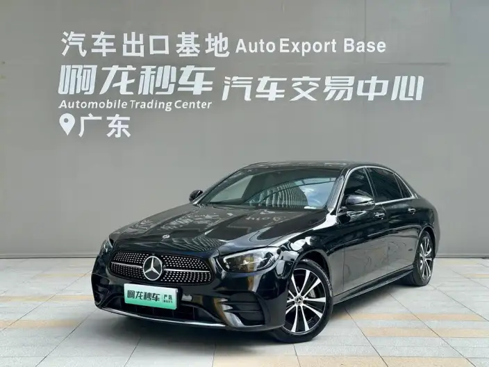 Mercedes-Benz E-Class PHEV 2023 Model E 350 e L Sports sedan – фото 1