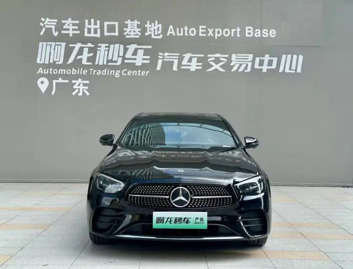 Mercedes-Benz E-Class PHEV 2023 Model E 350 e L Sports sedan – фото 2