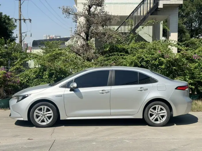 Toyota Levin 2021 Model Hybrid 1.8H E-CVT Enterprising Edition – фото 4