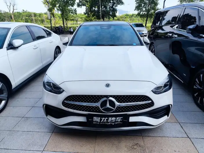 Mercedes-Benz C-Class 2025 Model C 260 L Sports Edition – фото 2