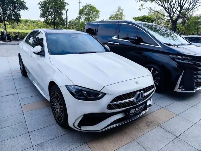 Mercedes-Benz C-Class 2025 Model C 260 L Sports Edition – фото 3