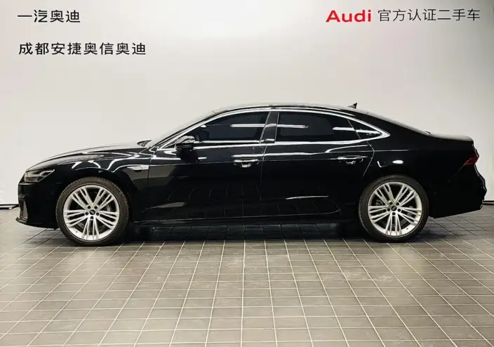 Audi A7 L 2024 Model 45 TFSI quattro Luxury Model – фото 3
