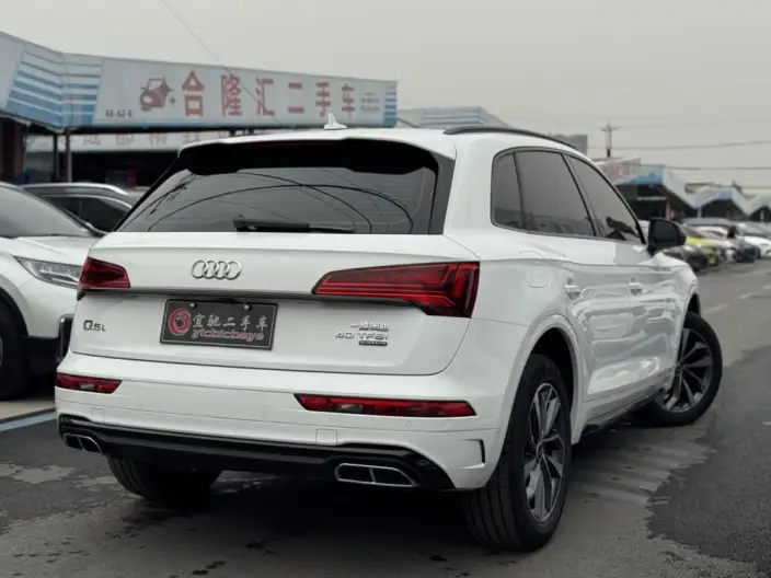 Audi Q5L 2023 Model 40T Luxury Dynamic Model – фото 5