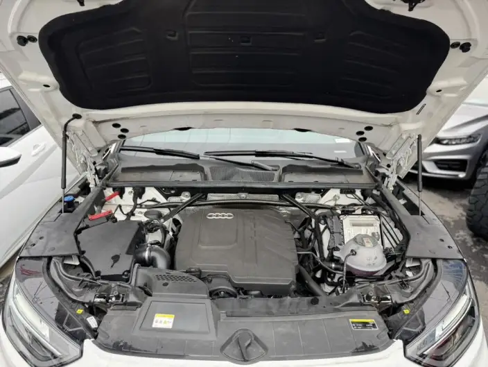 Audi Q5L 2023 Model 40T Luxury Dynamic Model – фото 6