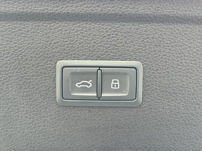 Audi Q5L 2023 Model 40T Luxury Dynamic Model – фото 7