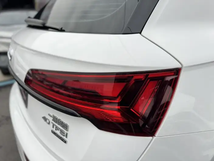 Audi Q5L 2023 Model 40T Luxury Dynamic Model – фото 9
