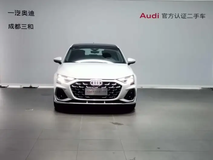 Audi A3 2026 Model Sportback 35 TFSI Continental Flying Spur Exclusive Model – фото 2