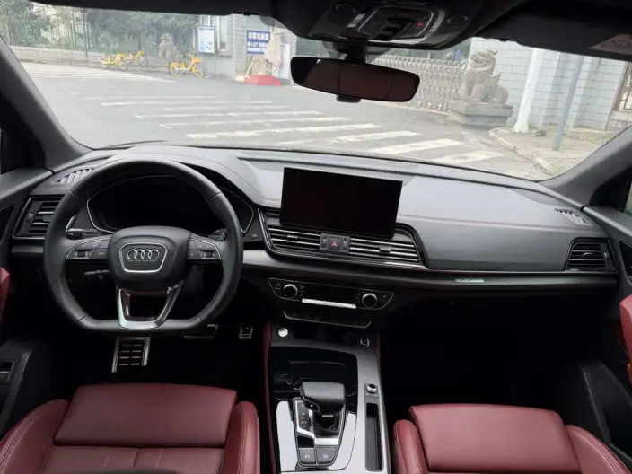 Audi Q5L 2025 Model 40TFSI Luxury Dynamic Model – фото 9