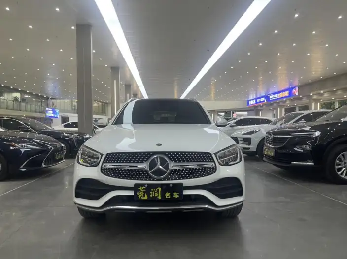 Mercedes-Benz GLC 2020 Model GLC 260 L 4MATIC Luxury Model – фото 2