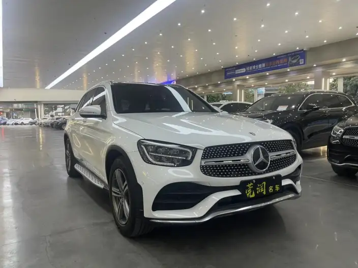 Mercedes-Benz GLC 2020 Model GLC 260 L 4MATIC Luxury Model – фото 3