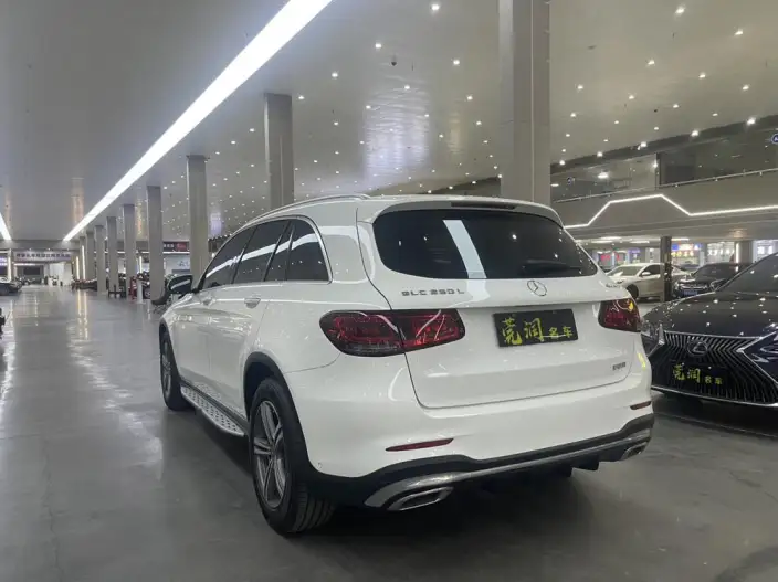 Mercedes-Benz GLC 2020 Model GLC 260 L 4MATIC Luxury Model – фото 4