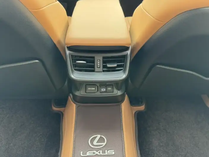 Lexus ES 2022 Model 300h Superior Edition – фото 8
