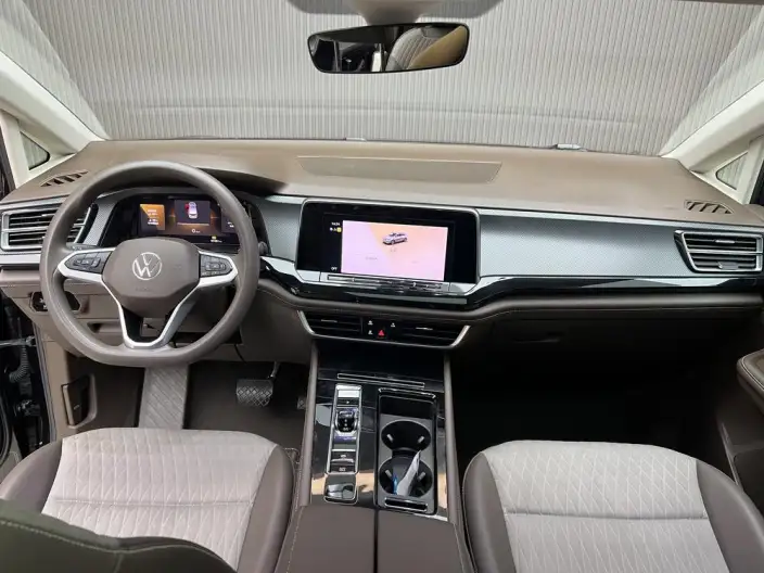 Viloran 2023 Model Facelift 330TSI Business Edition – фото 9