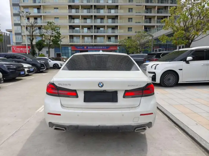 BMW 5 Series 2023 Model 530Li Leading Model Luxury Set – фото 4