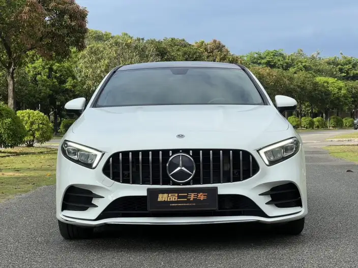 Mercedes-Benz A-class 2022 Model Facelift A 200 L Sports sedan Dynamic Edition – фото 2